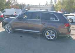 2017 AUDI Q7 3.0T KOMFORT
