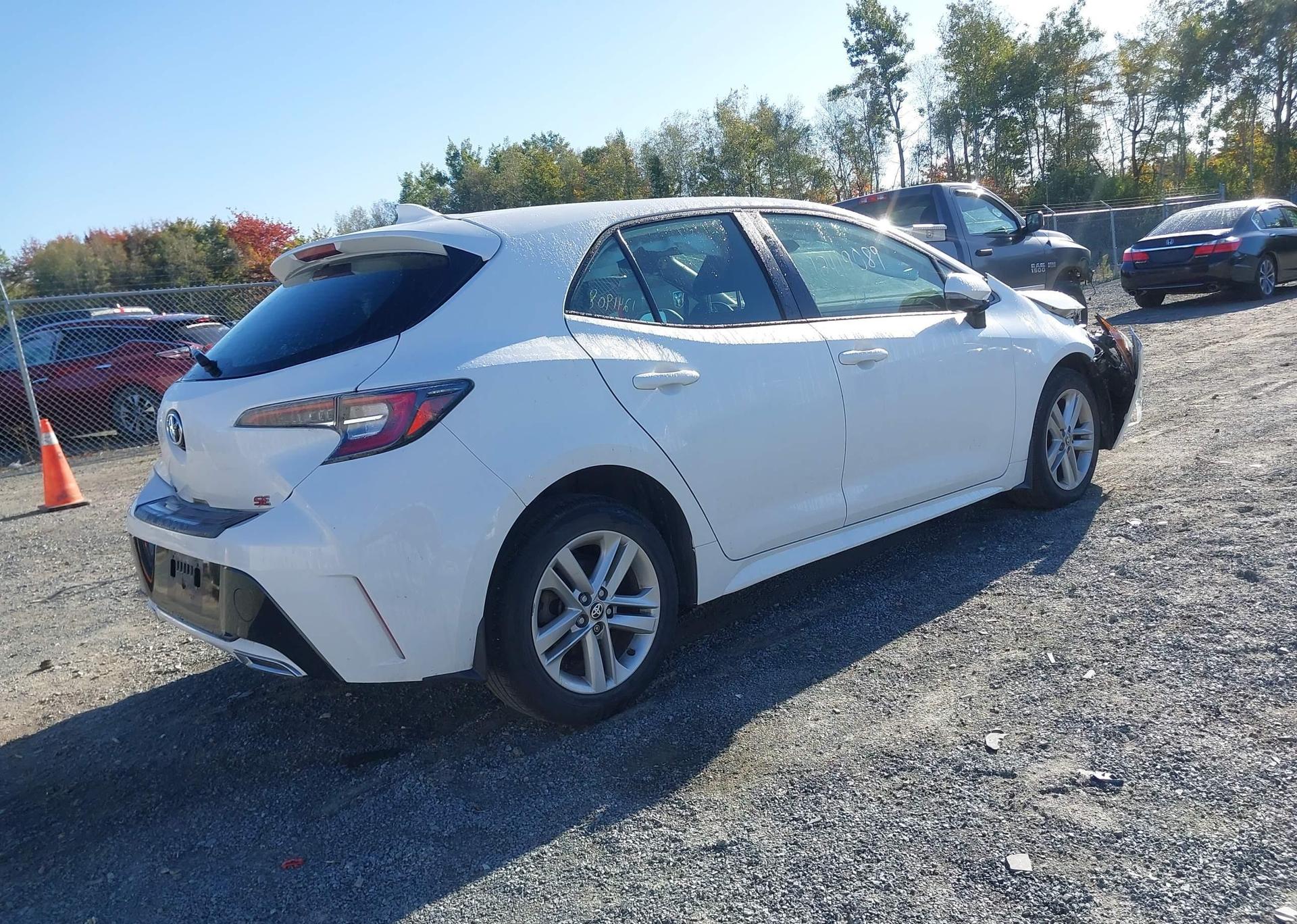 2022 TOYOTA COROLLA SE