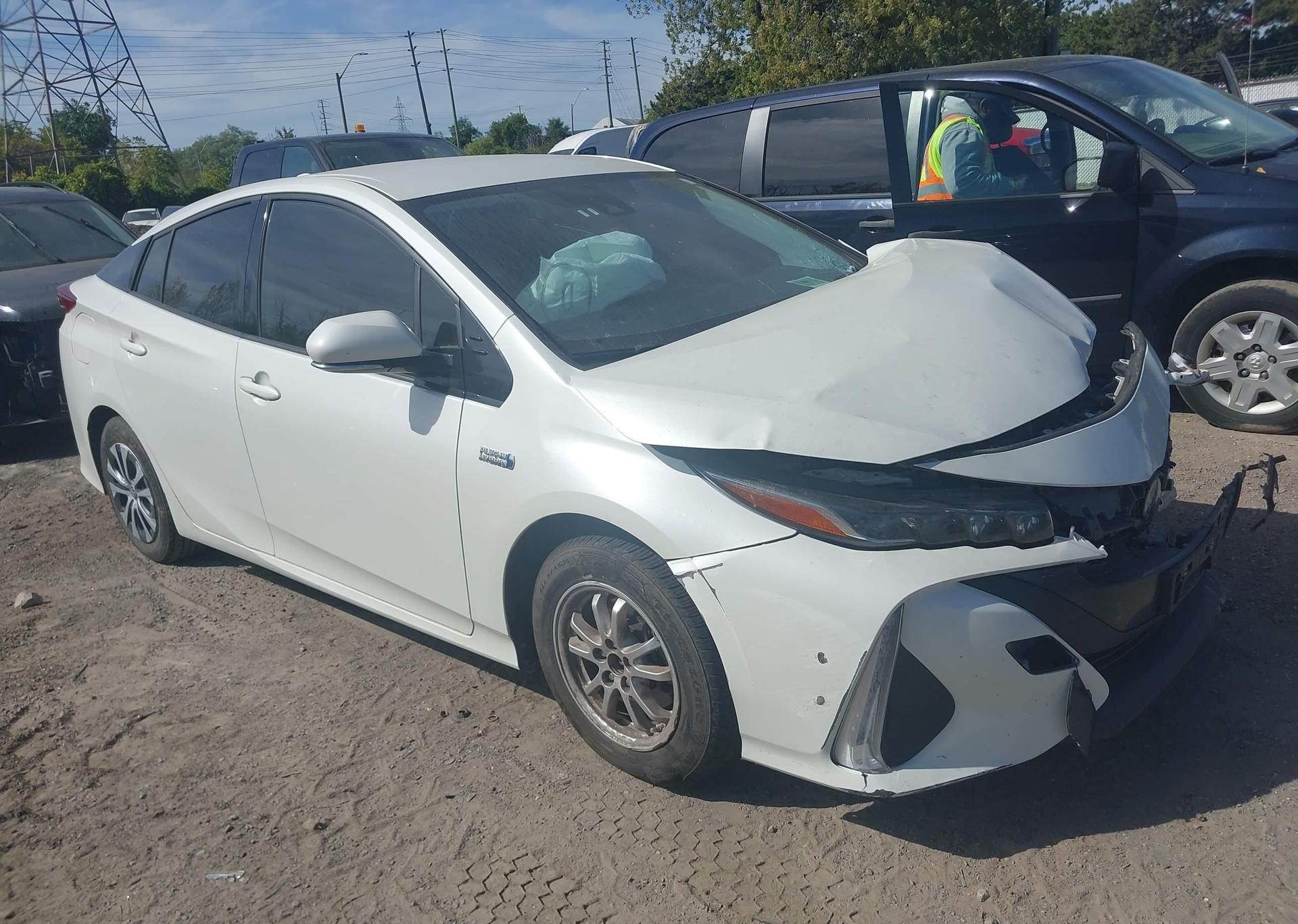 2020 TOYOTA PRIUS