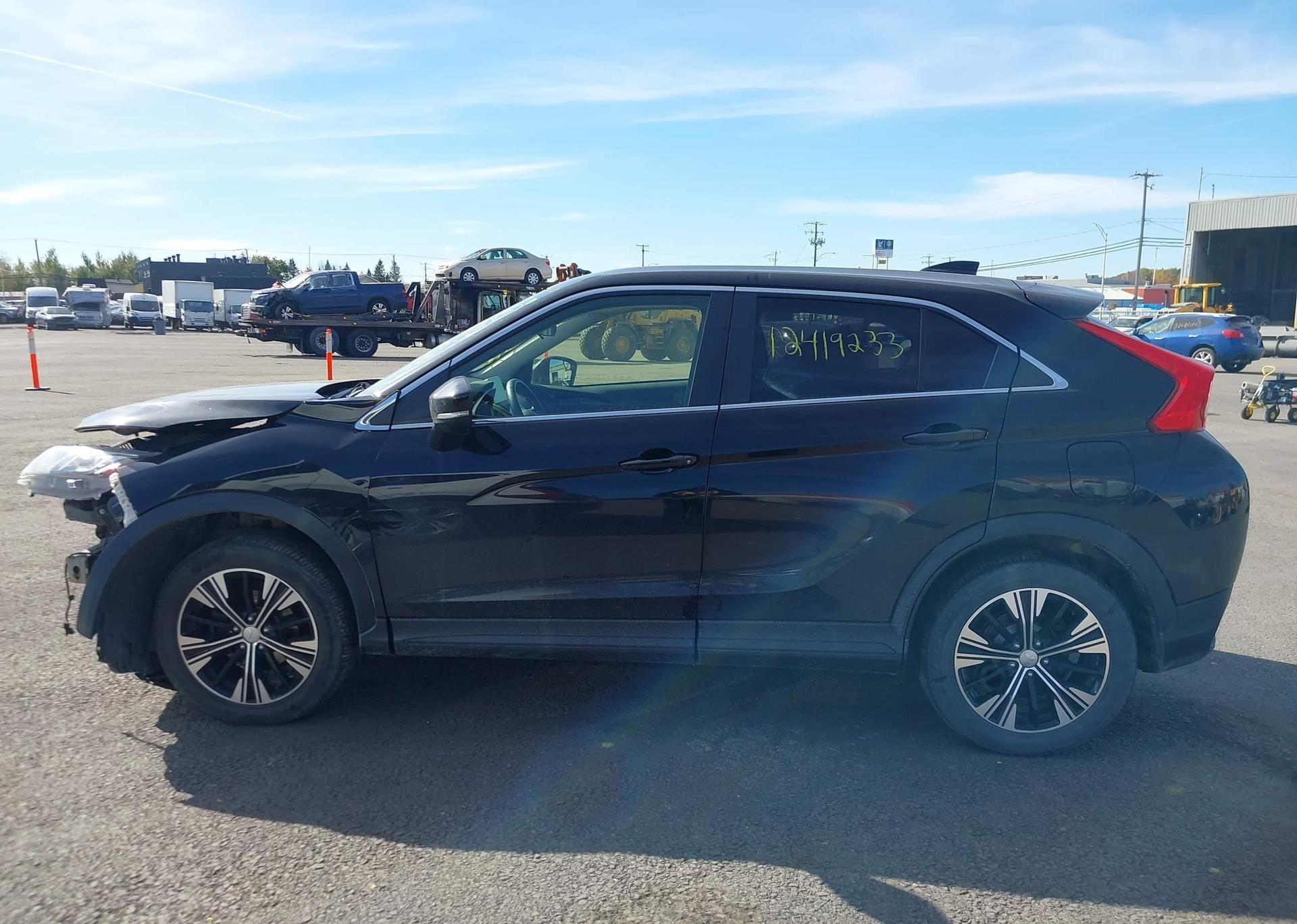 2018 MITSUBISHI ECLIPSE CROSS ES