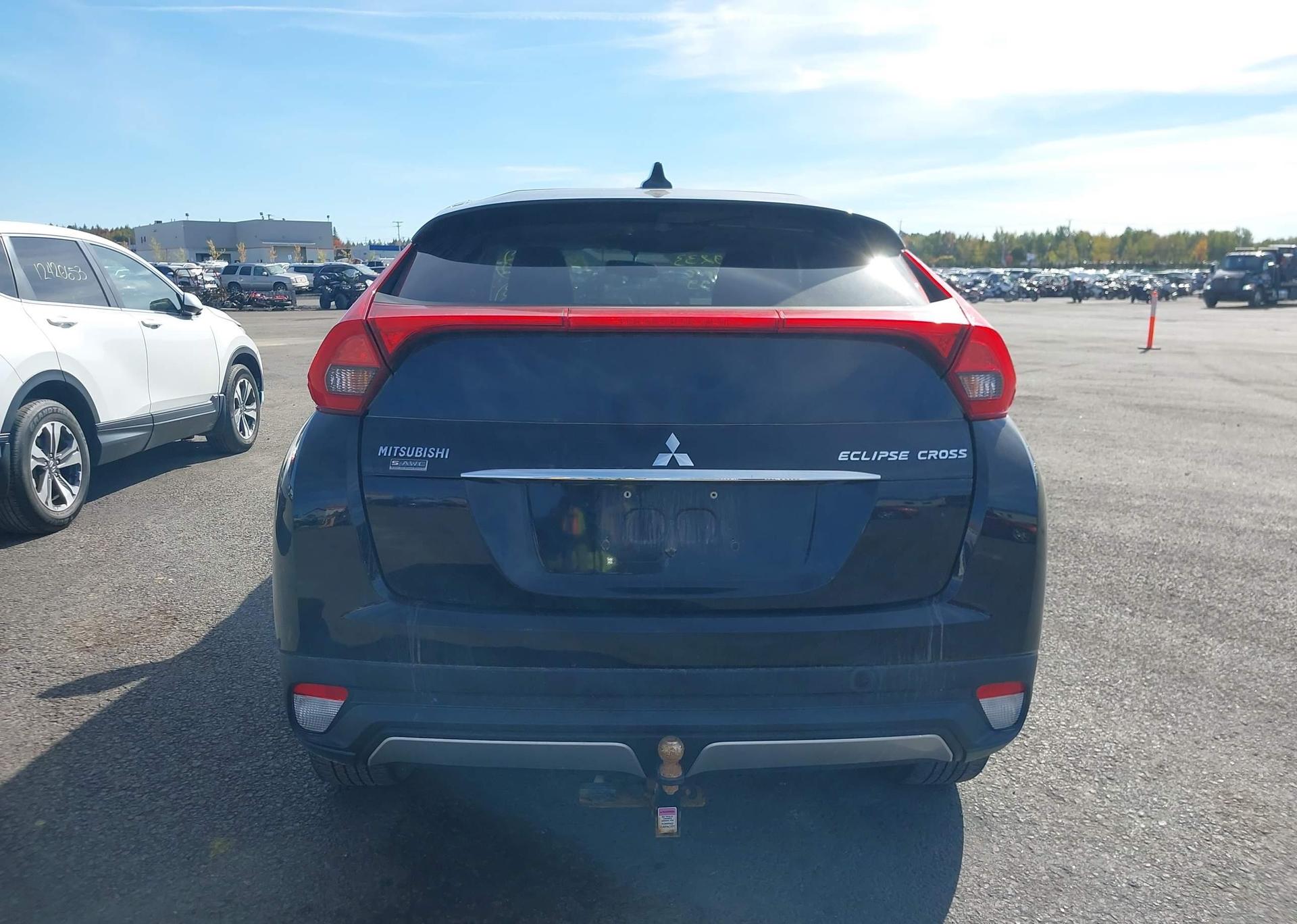 2018 MITSUBISHI ECLIPSE CROSS ES