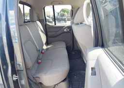 2016 NISSAN FRONTIER SL