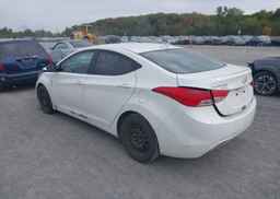 2013 HYUNDAI ELANTRA GL