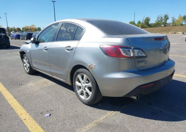 2010 MAZDA 3 GX