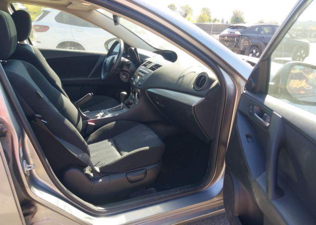 2010 MAZDA 3 GX