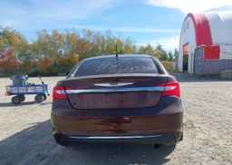 2013 CHRYSLER 200 LX