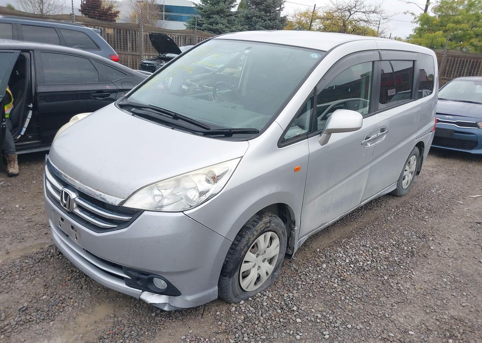 2009 HONDA STEPWGN