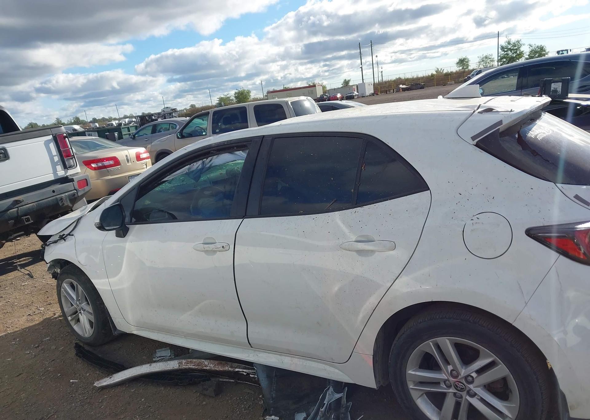 2019 TOYOTA COROLLA