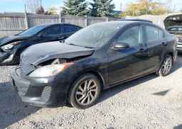 2013 MAZDA 3 I