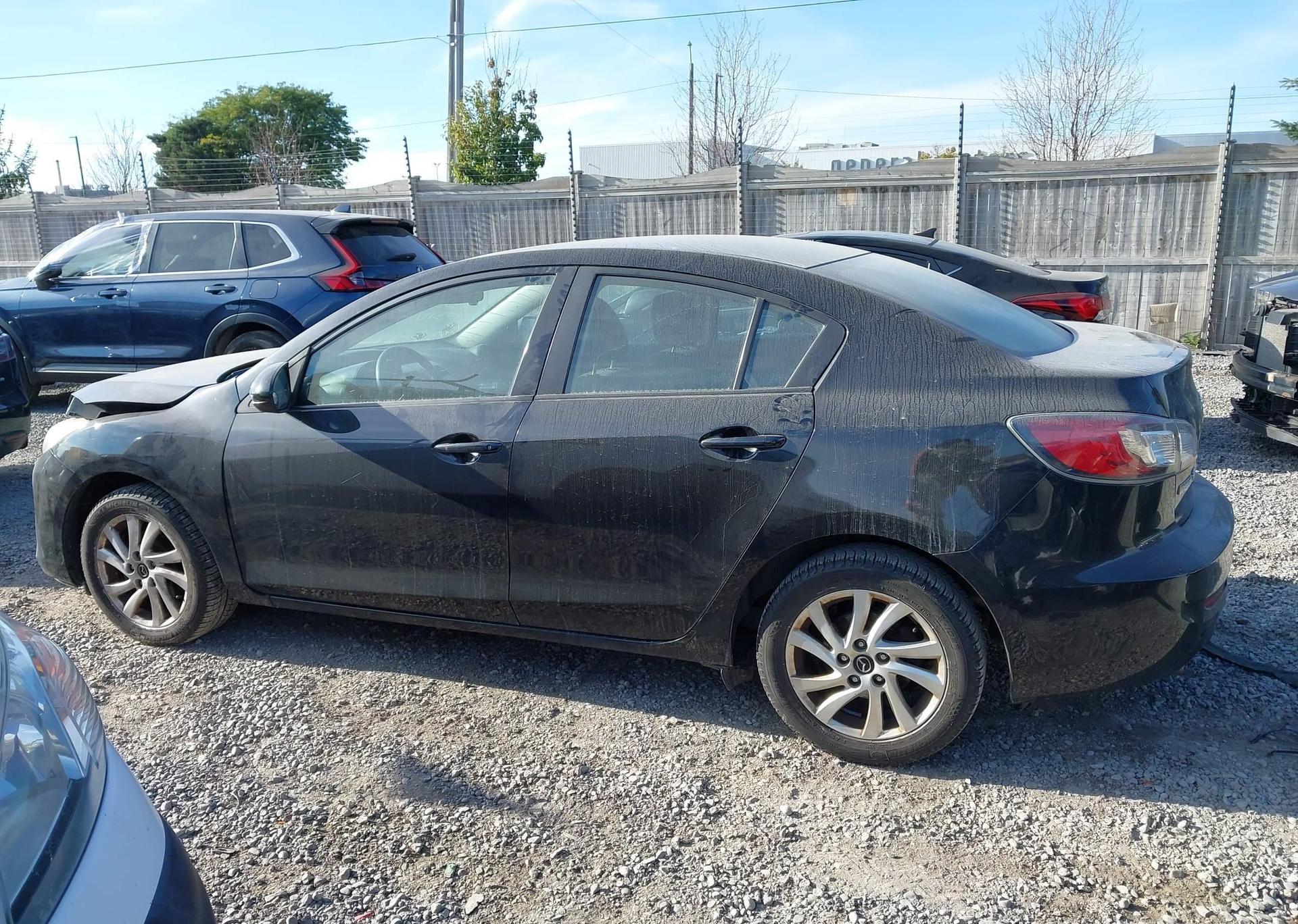 2013 MAZDA 3 I