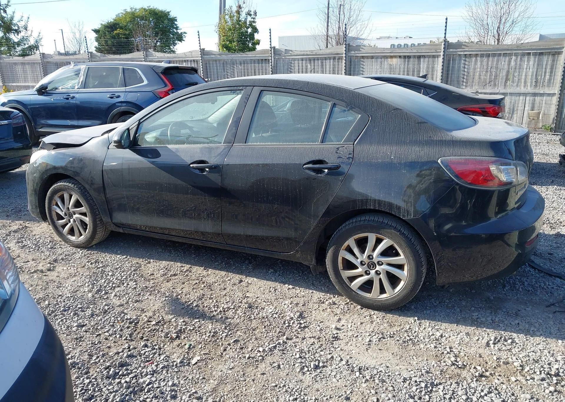 2013 MAZDA 3 I