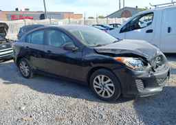 2013 MAZDA 3 I