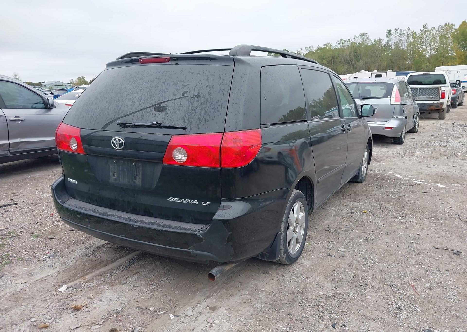2008 TOYOTA SIENNA CE