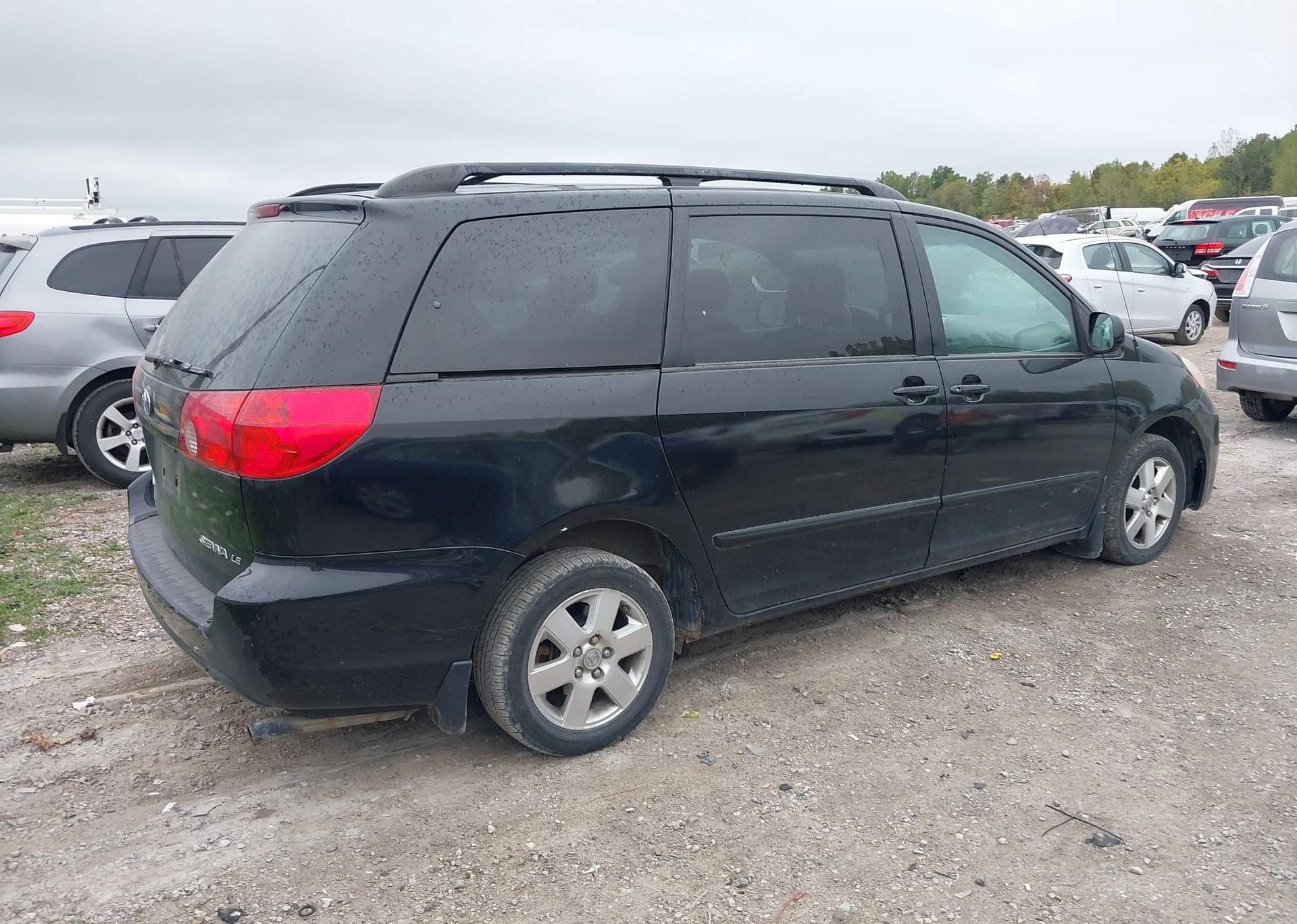 2008 TOYOTA SIENNA CE