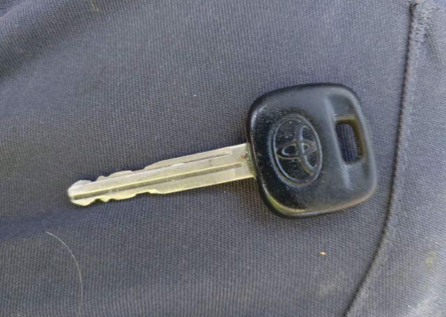 2003 TOYOTA COROLLA CE