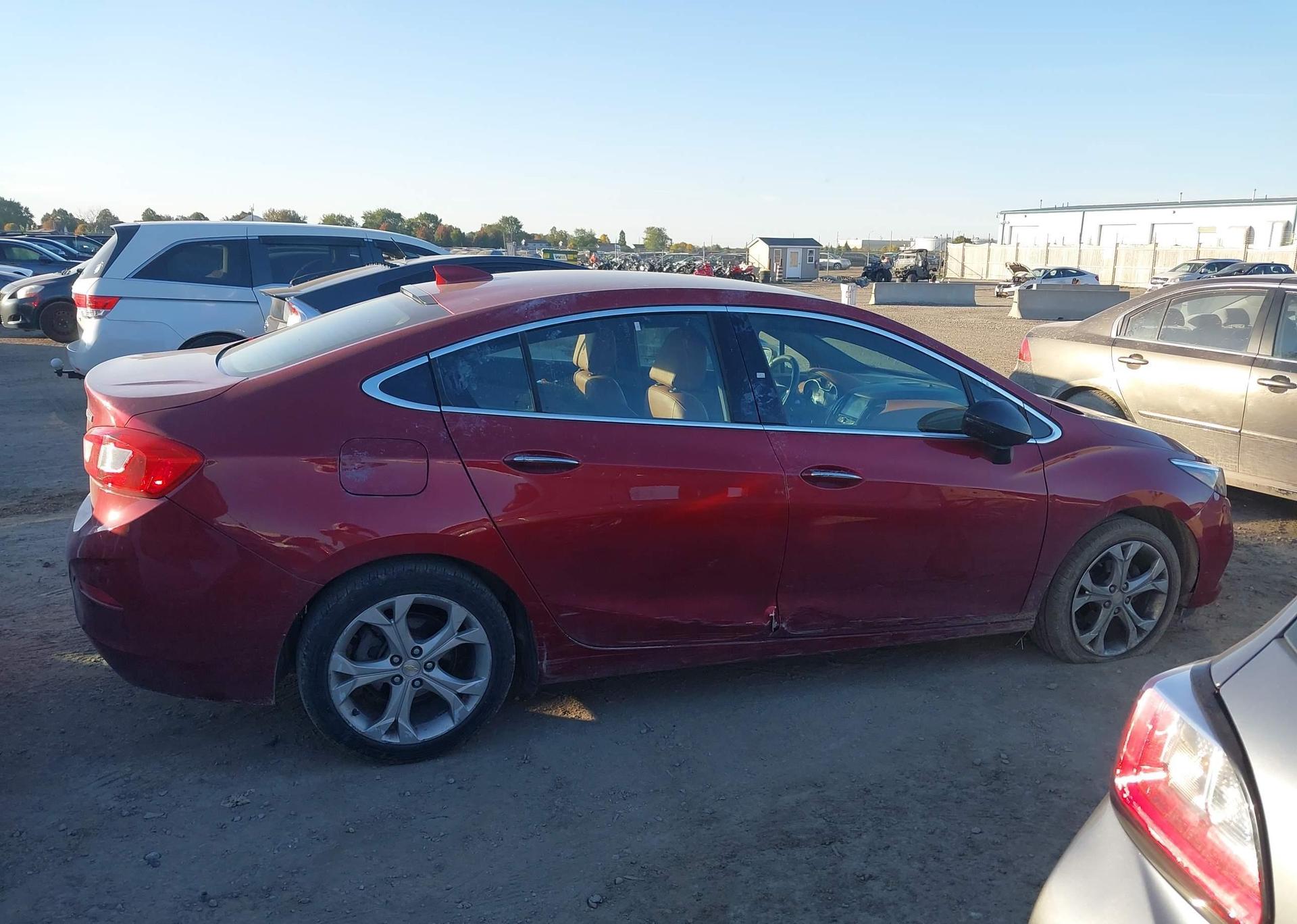 2017 CHEVROLET CRUZE