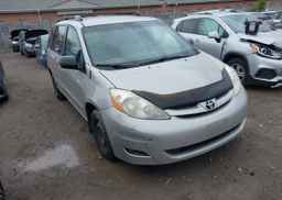 2010 TOYOTA SIENNA LE V6