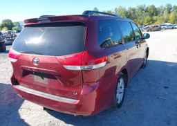 2012 TOYOTA SIENNA