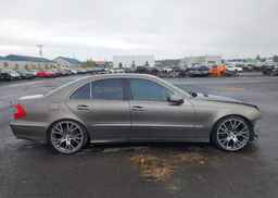 2007 MERCEDES-BENZ E 550 4MATIC