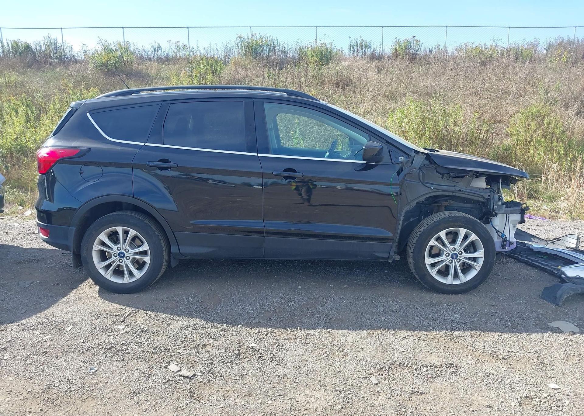 2019 FORD ESCAPE SEL