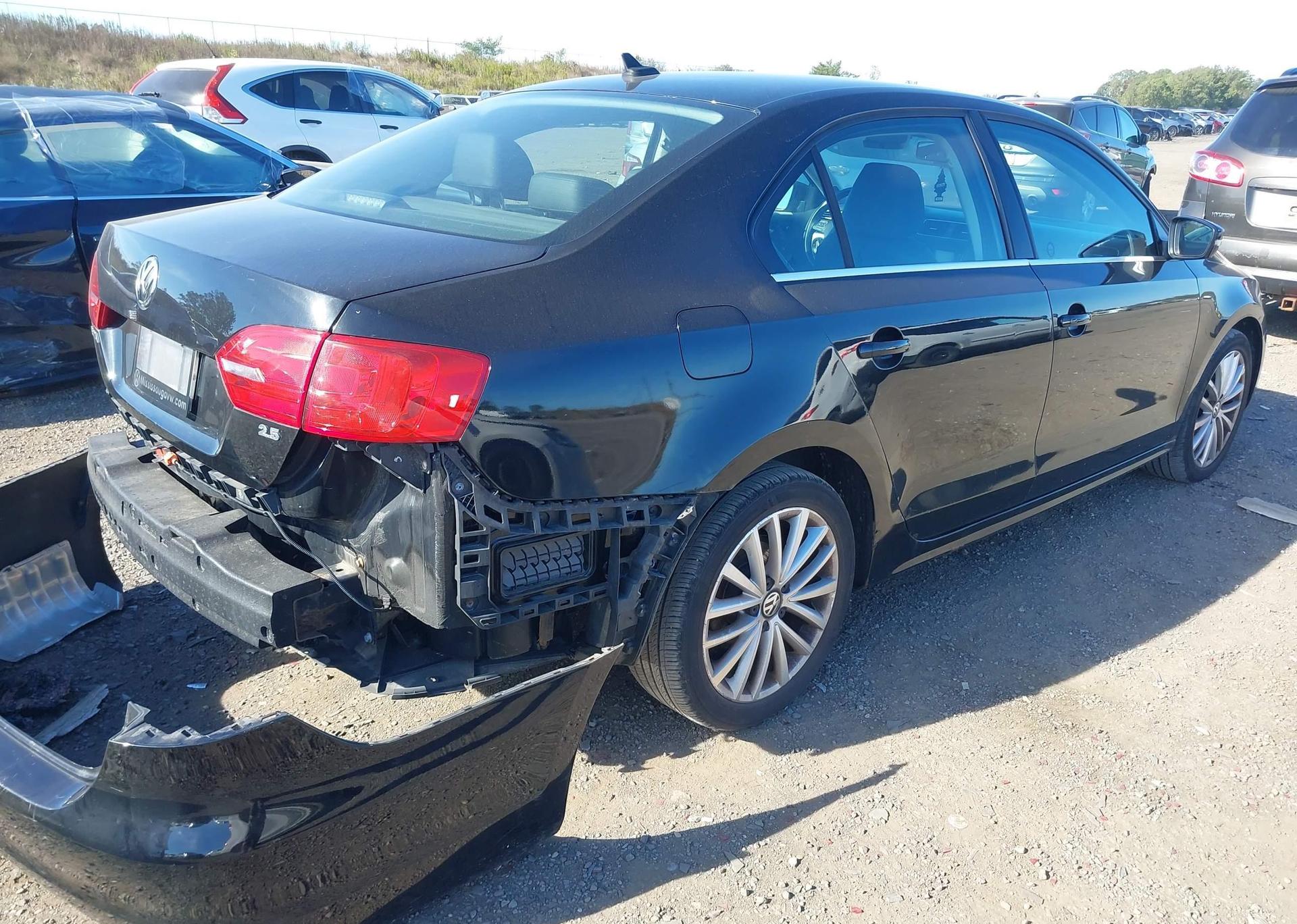 2012 VOLKSWAGEN JETTA