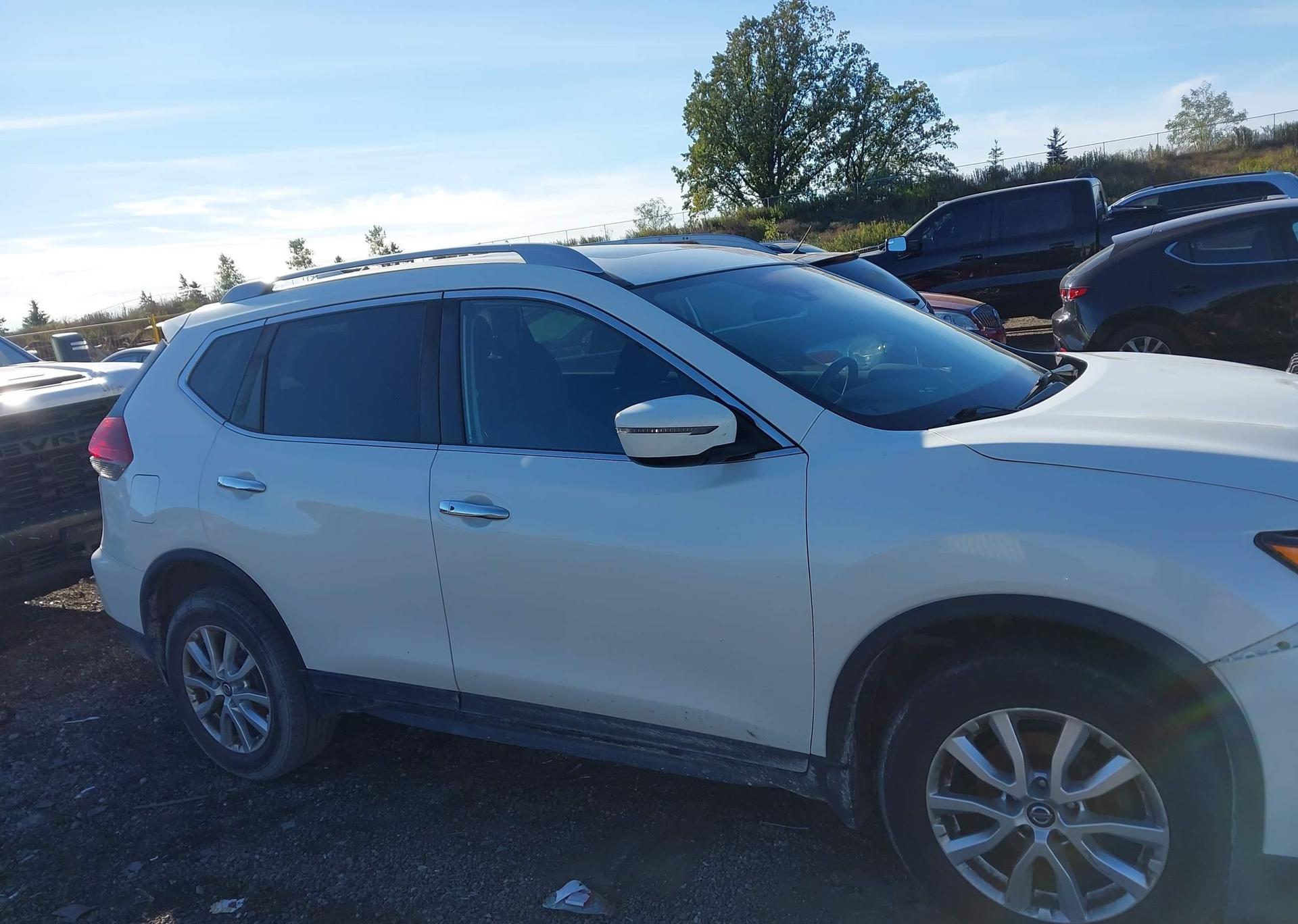 2019 NISSAN ROGUE S