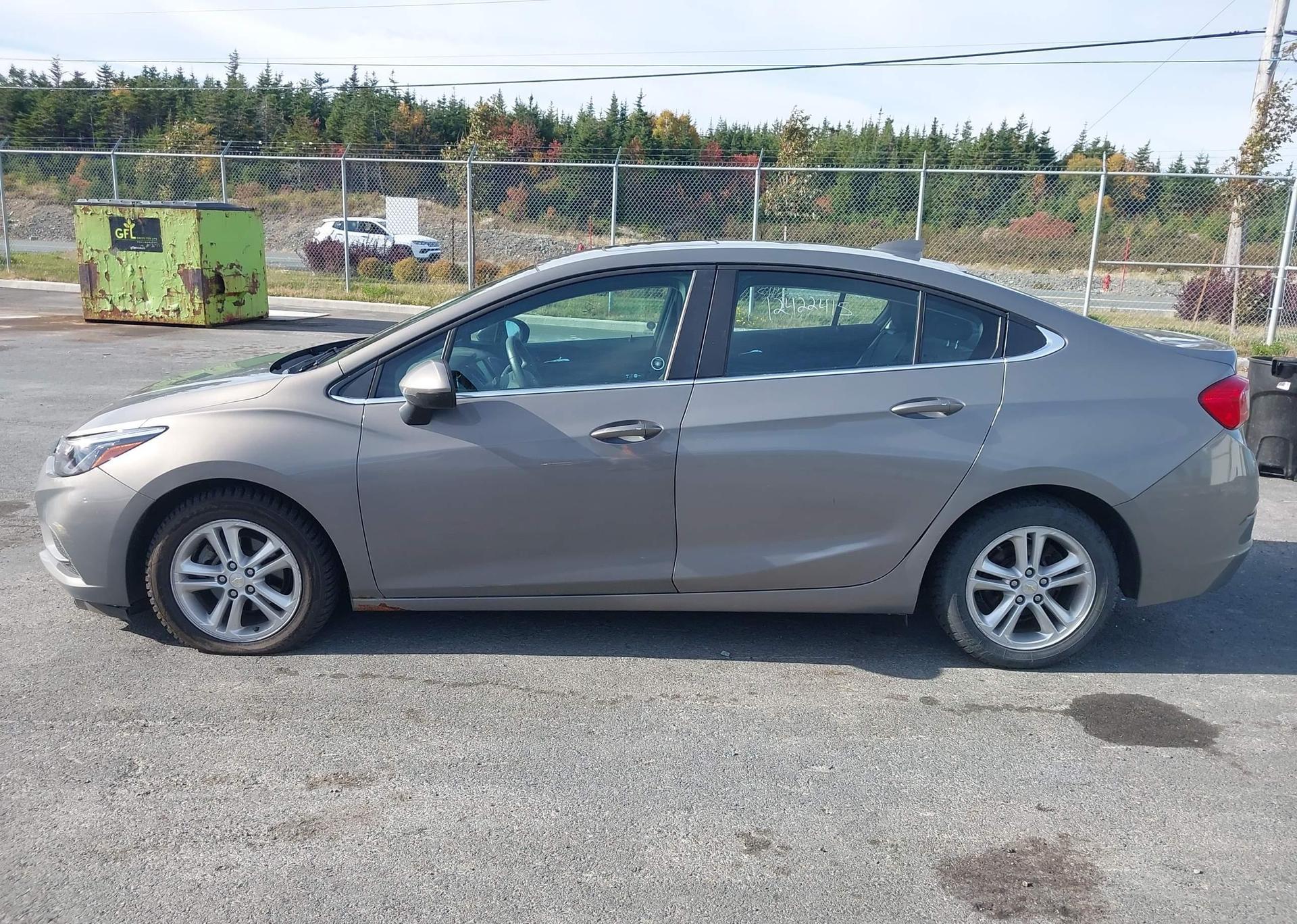 2018 CHEVROLET CRUZE LT AUTO