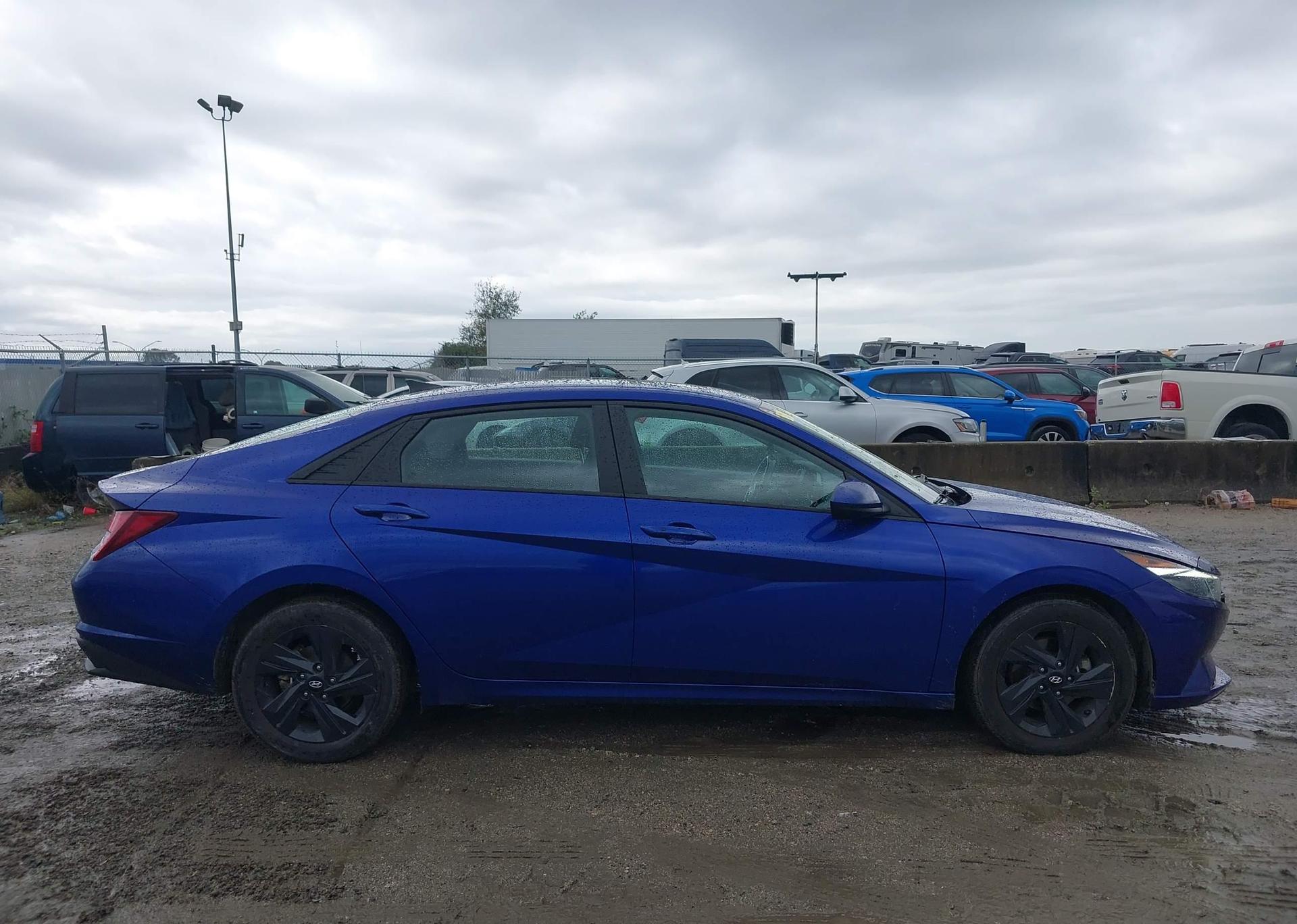 2022 HYUNDAI ELANTRA SEL