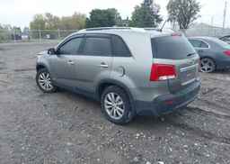 2011 KIA SORENTO LX