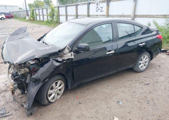 2013 NISSAN VERSA S