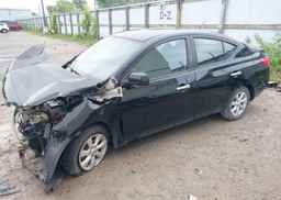 2013 NISSAN VERSA S