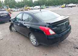 2013 NISSAN VERSA S