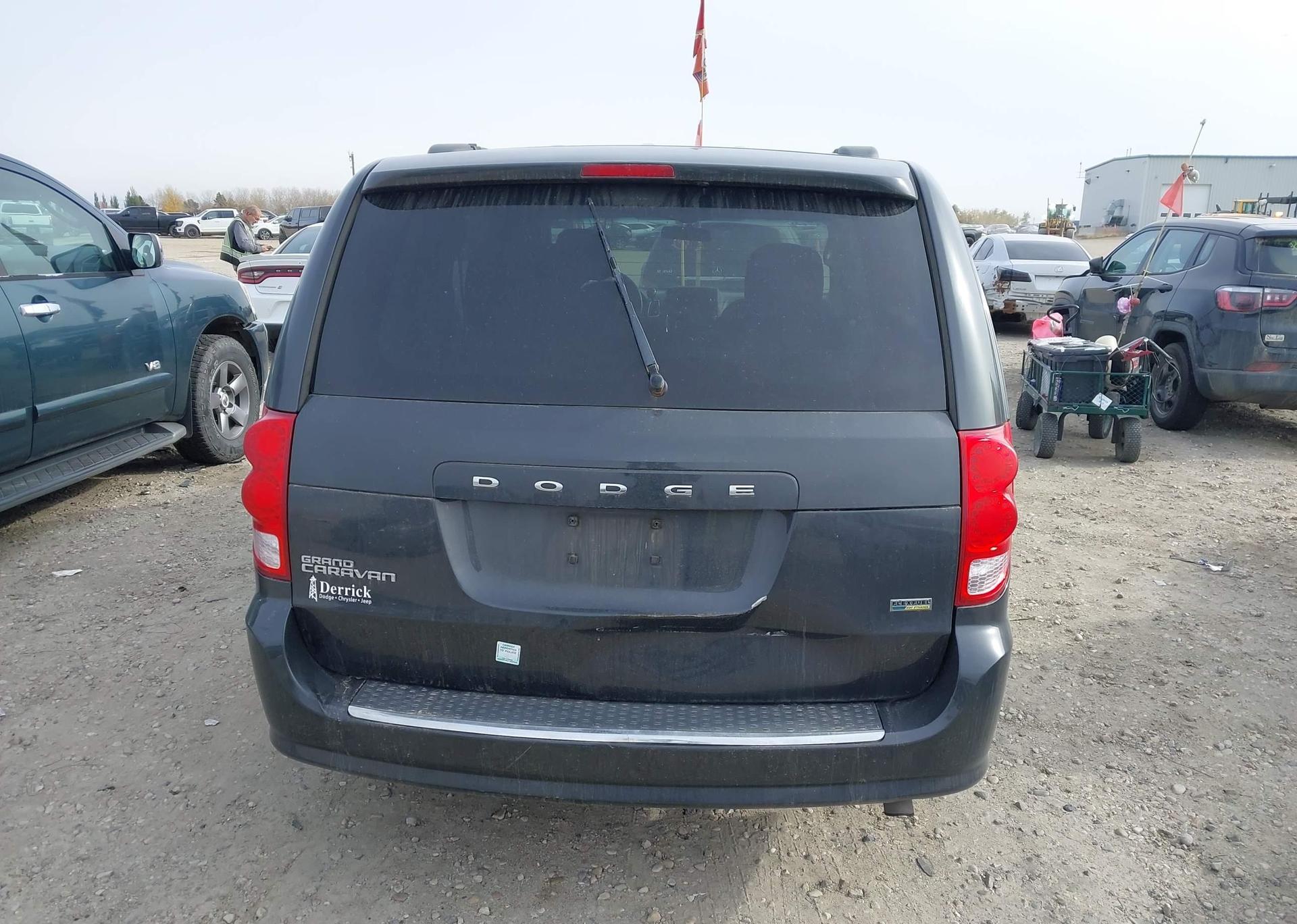 2011 DODGE GRAND CARAVAN SE