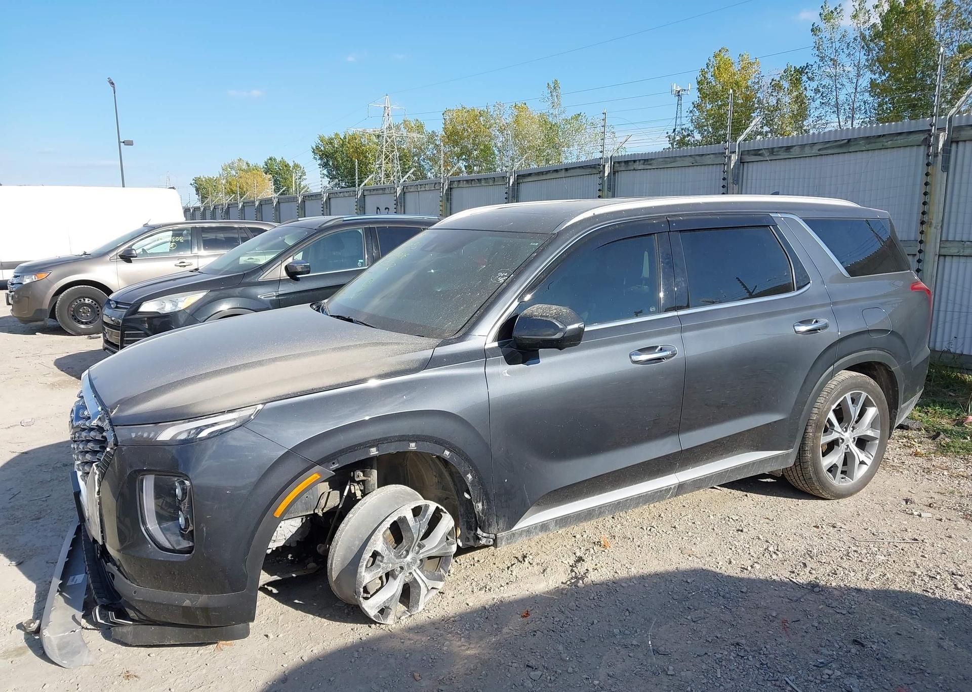 2022 HYUNDAI PALISADE LUXURY 8-PASSENGER SEATING