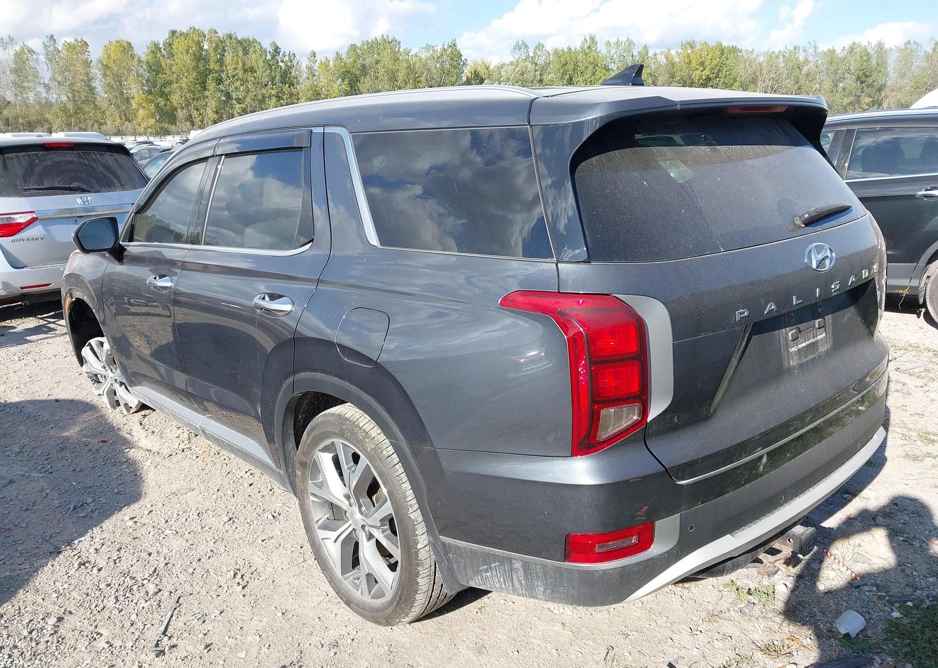 2022 HYUNDAI PALISADE LUXURY 8-PASSENGER SEATING