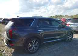 2022 HYUNDAI PALISADE LUXURY 8-PASSENGER SEATING