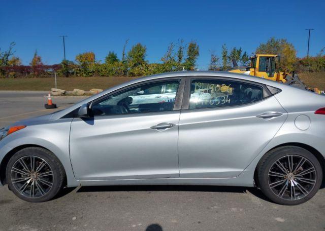 2013 HYUNDAI ELANTRA GL