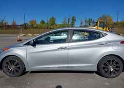 2013 HYUNDAI ELANTRA GL