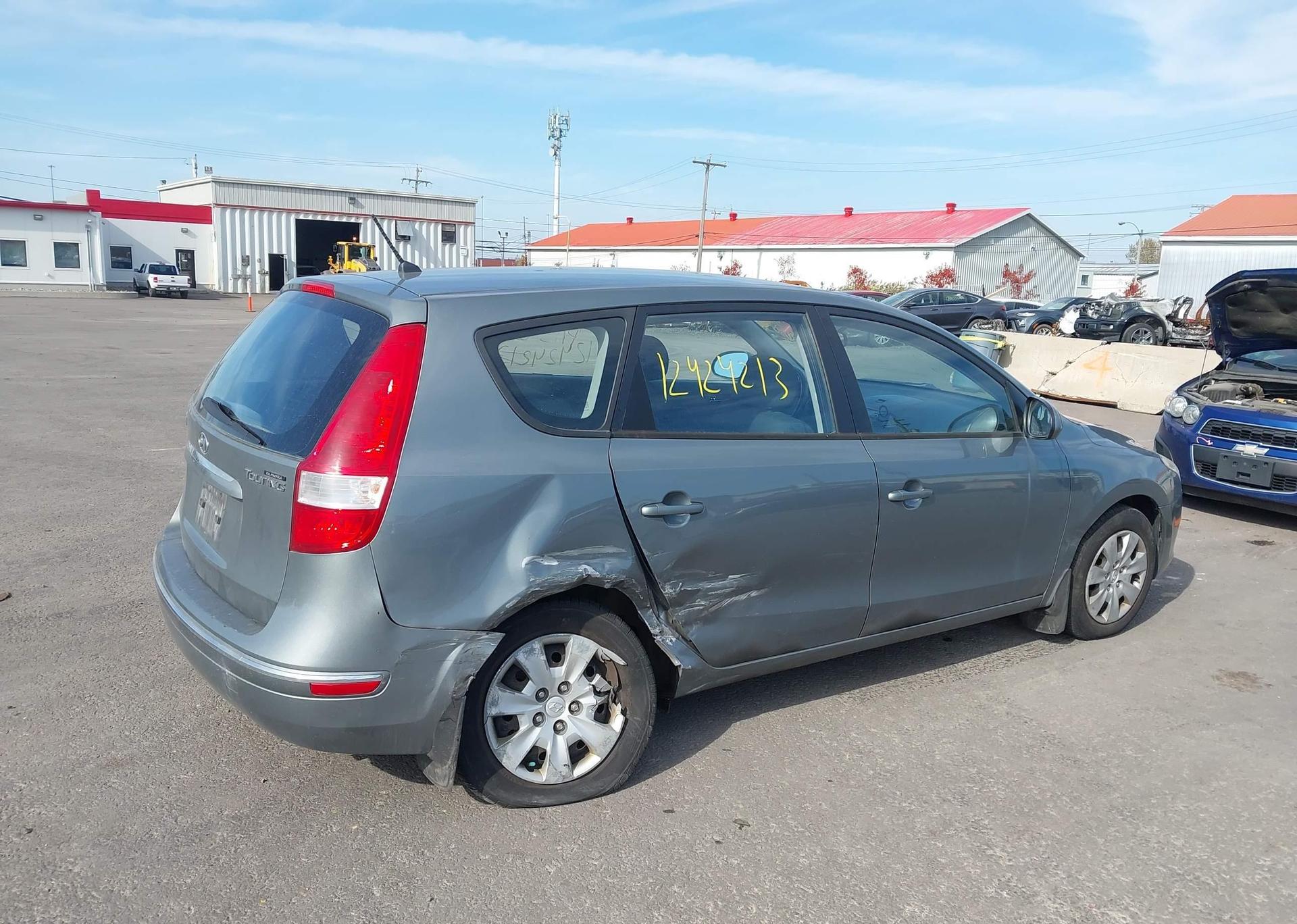2010 HYUNDAI ELANTRA TOURING GLS