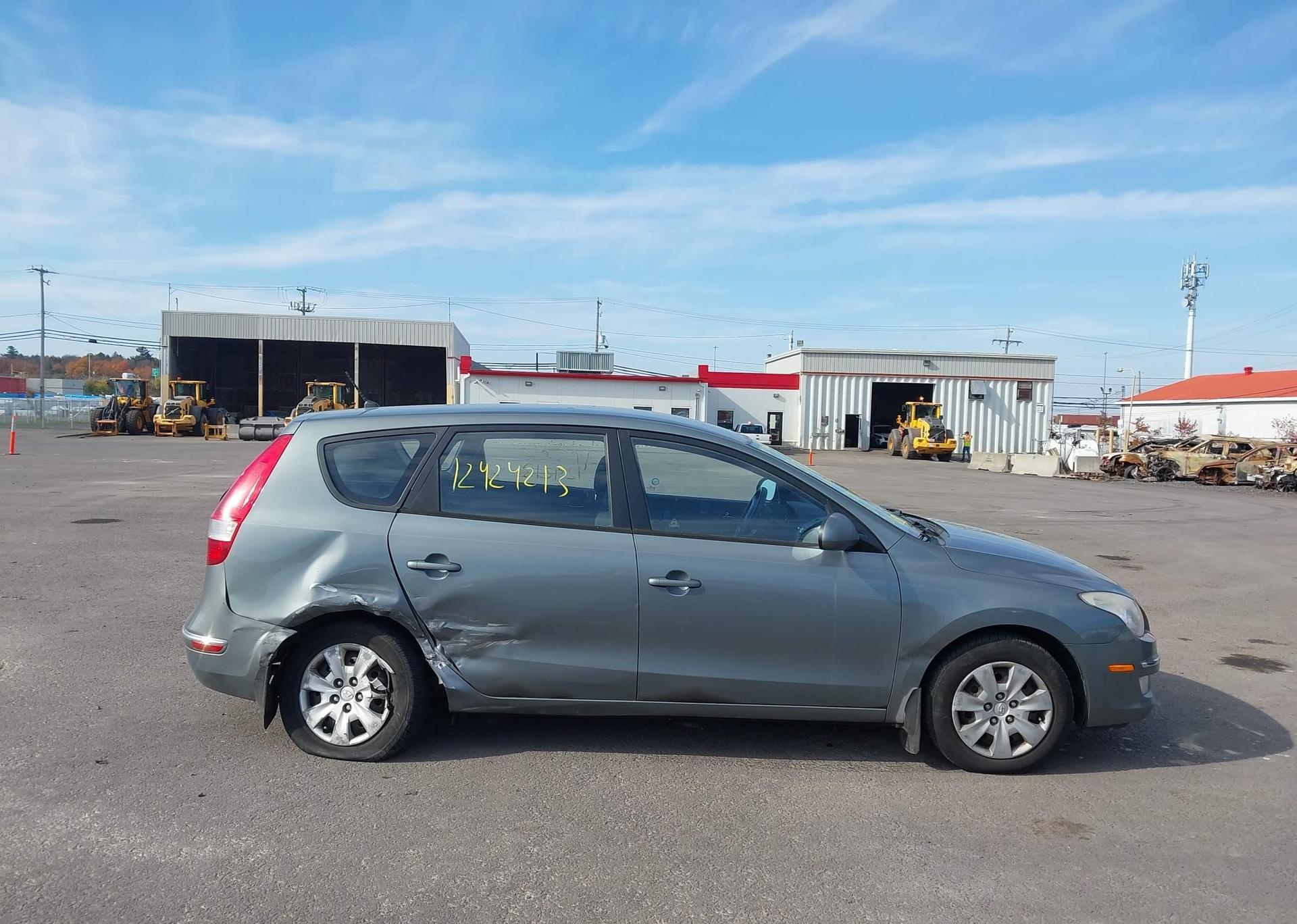 2010 HYUNDAI ELANTRA TOURING GLS