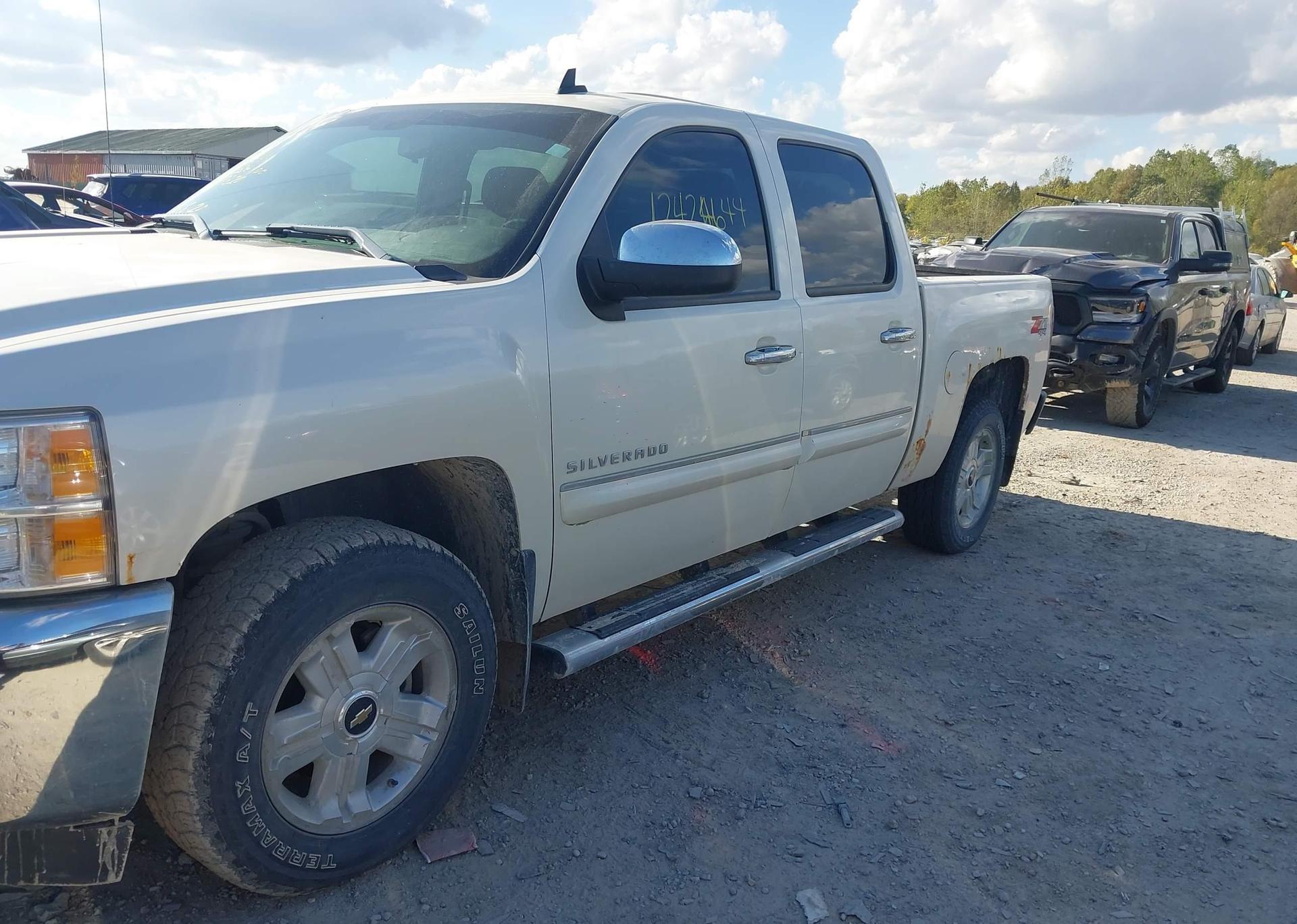 2013 CHEVROLET SILVERADO 1500 LT