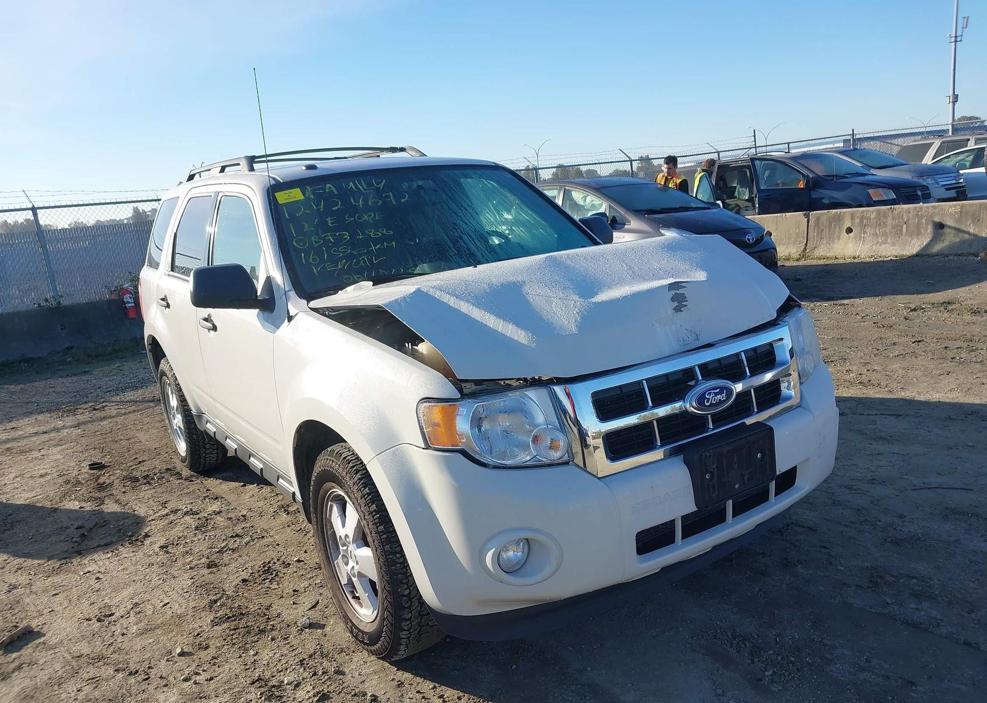 2012 FORD ESCAPE XLT