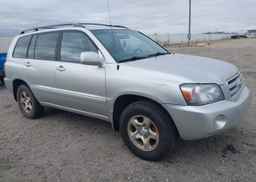 2004 TOYOTA HIGHLANDER