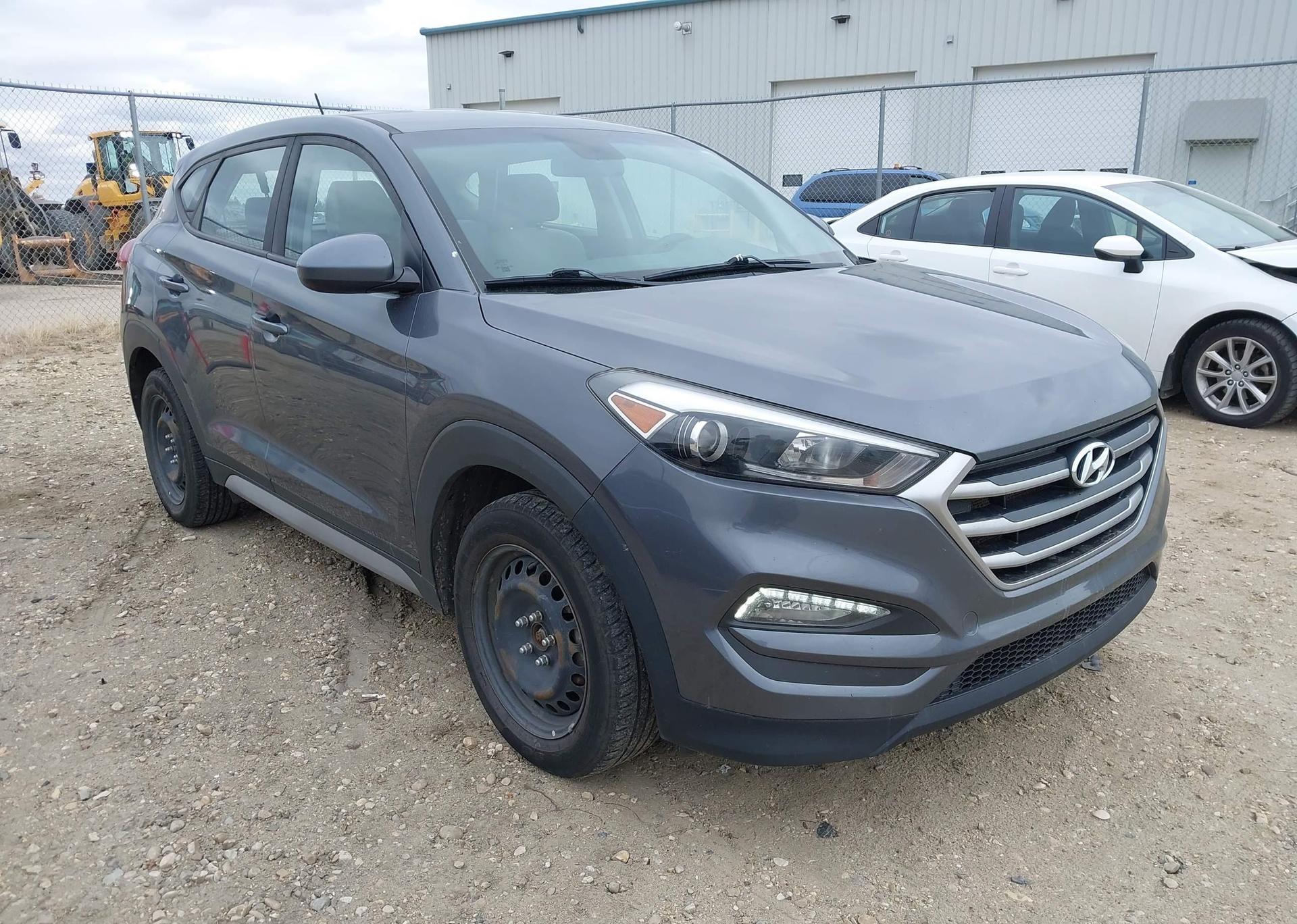 2017 HYUNDAI TUCSON SE