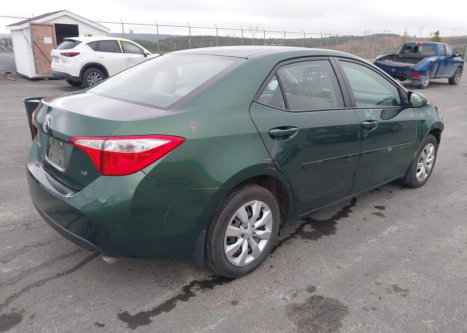 2015 TOYOTA COROLLA LE