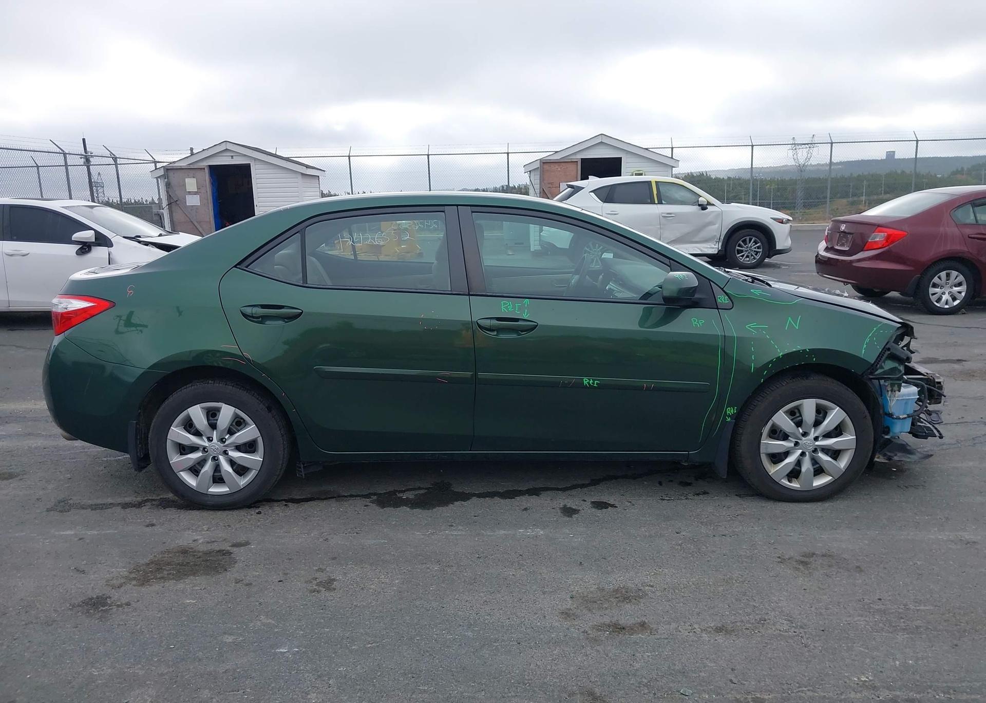 2015 TOYOTA COROLLA LE