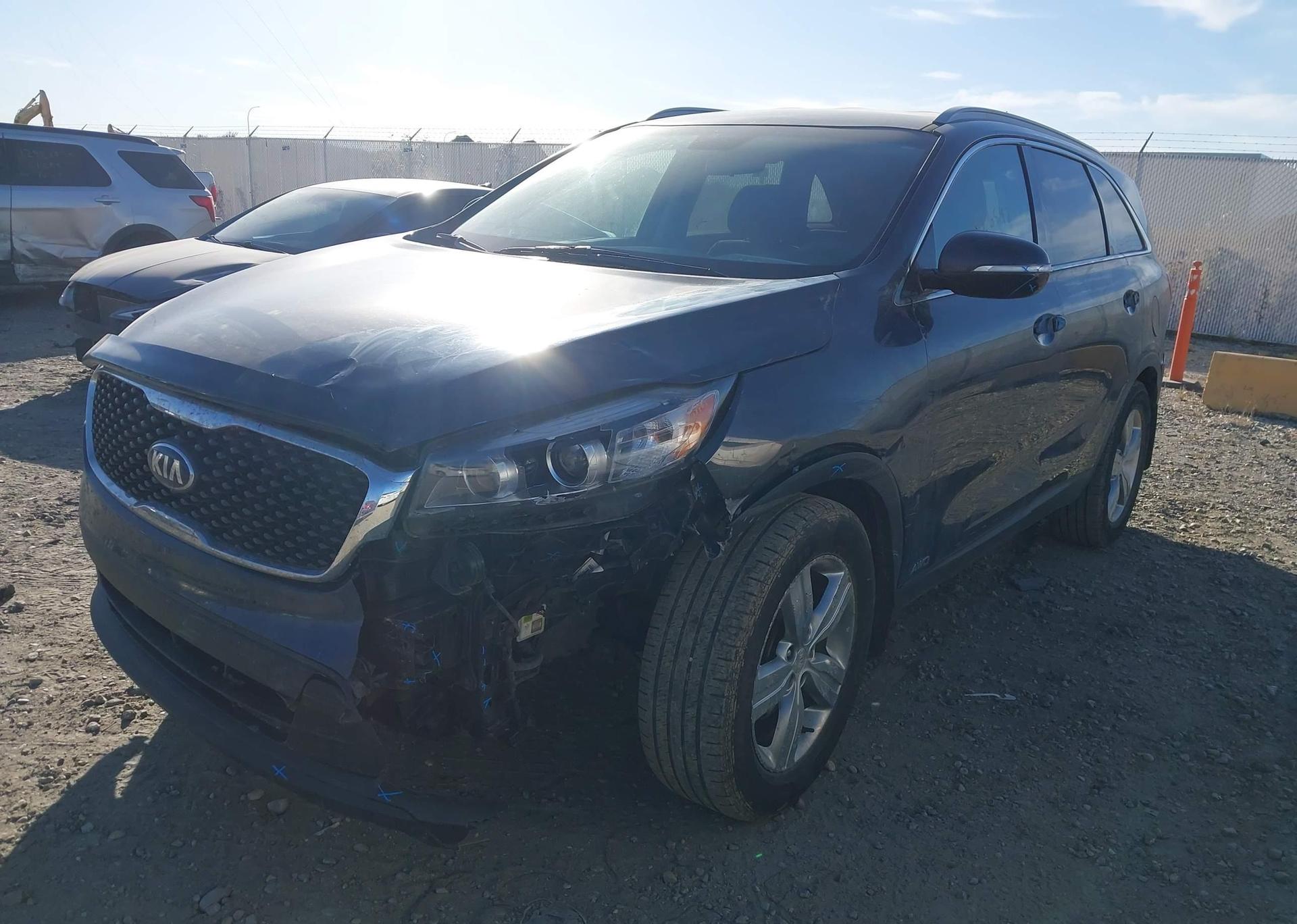 2016 KIA SORENTO 2.4L LX