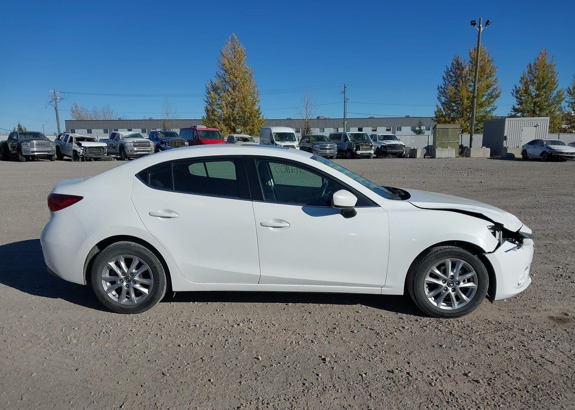 2016 MAZDA MAZDA3 GS