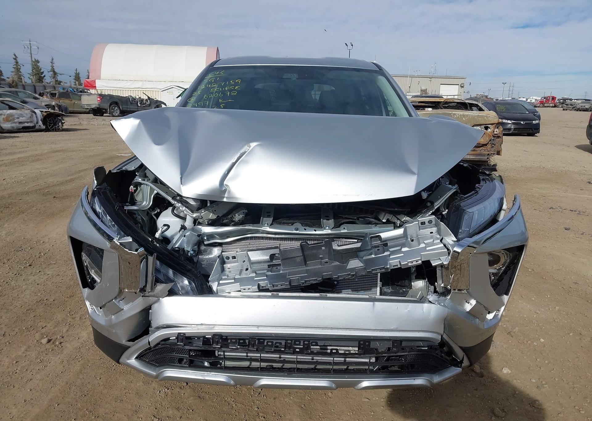 2025 MITSUBISHI ECLIPSE CROSS LE