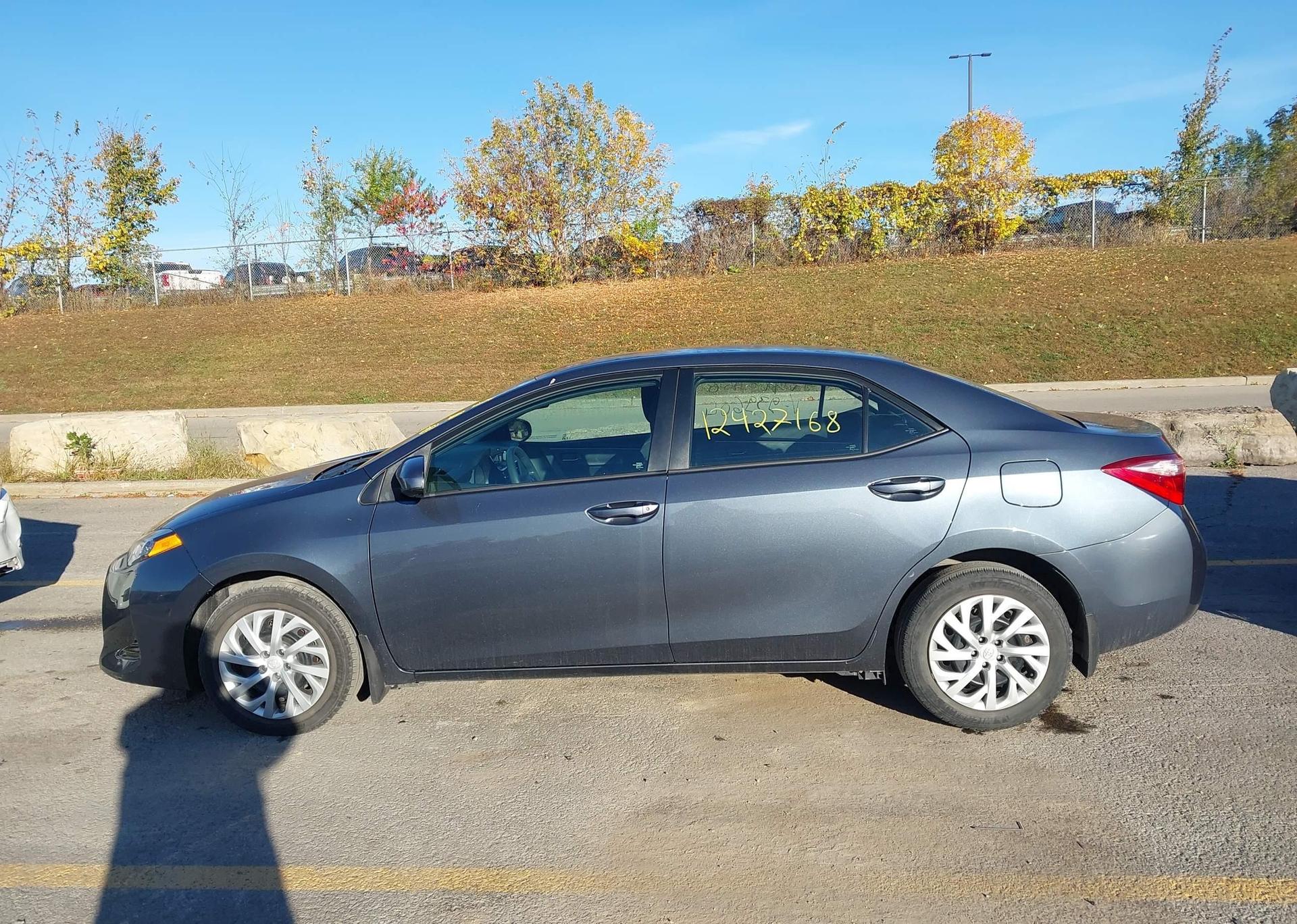 2017 TOYOTA COROLLA LE